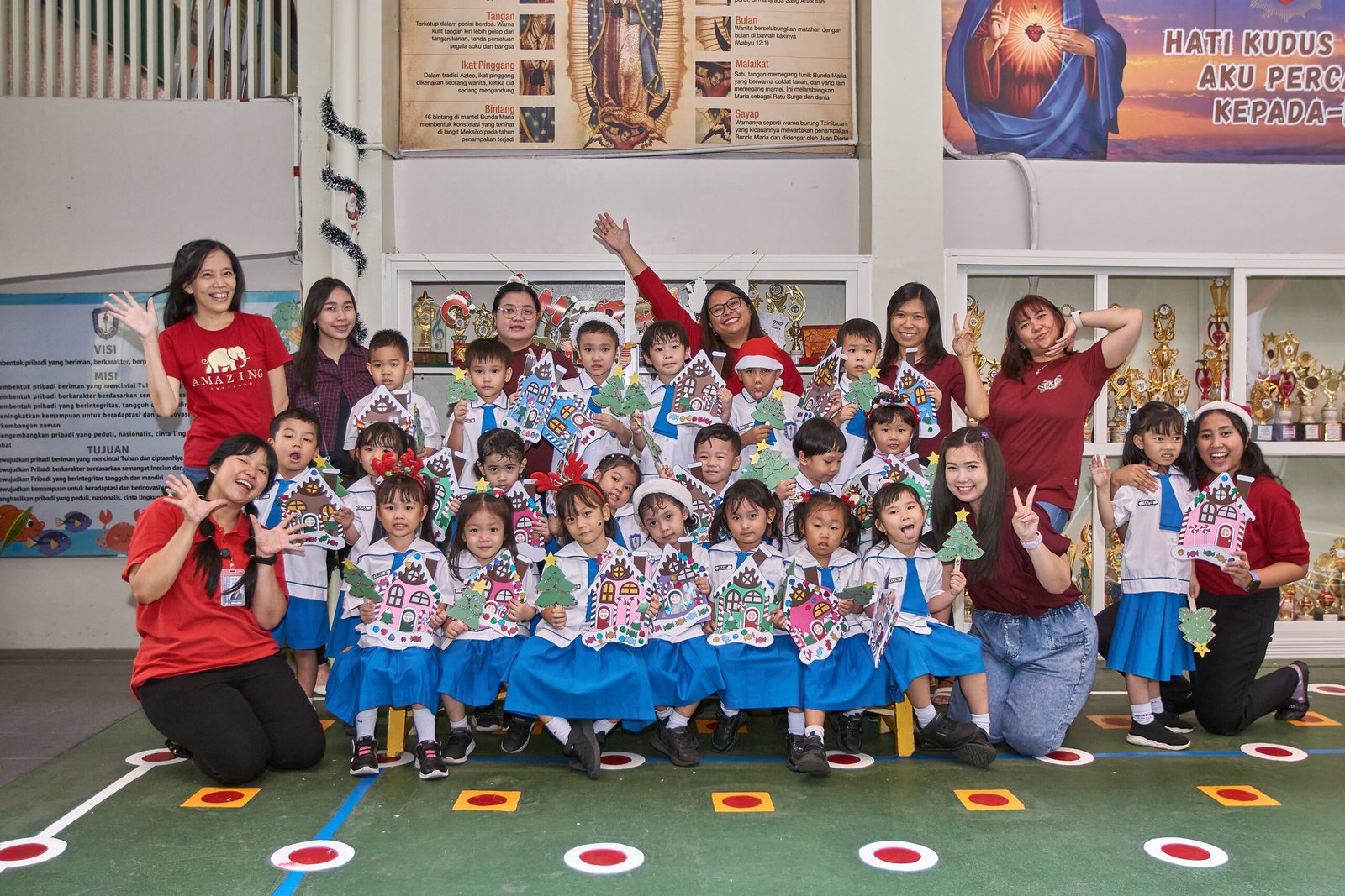 TK Katolik Santa Clara Selenggarakan Kegiatan “Orang Tua Mengajar” Bertema Natal